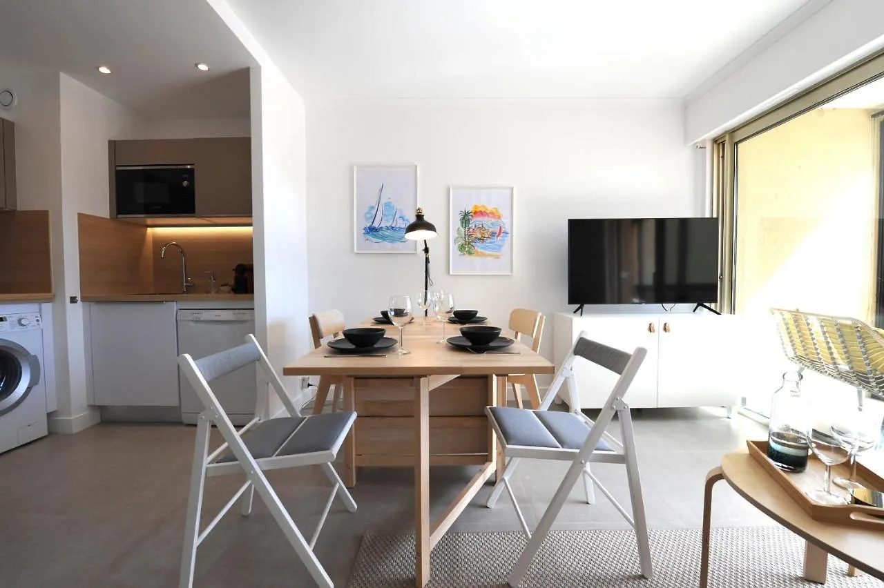 Antibes Centre, 2P, Terrasse, Garage Apartment