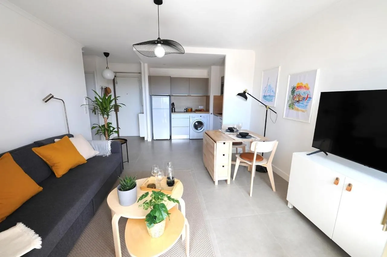 Antibes Centre, 2P, Terrasse, Garage Apartment