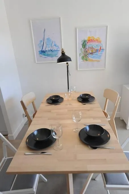Antibes Centre, 2P, Terrasse, Garage Apartment 0*,  France