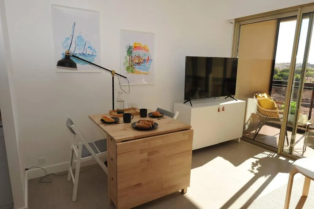 Antibes Centre, 2P, Terrasse, Garage Apartment